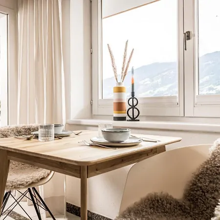 Dom wakacyjny Valleyview - Cozy Mountain Retreat Hart im Zillertal